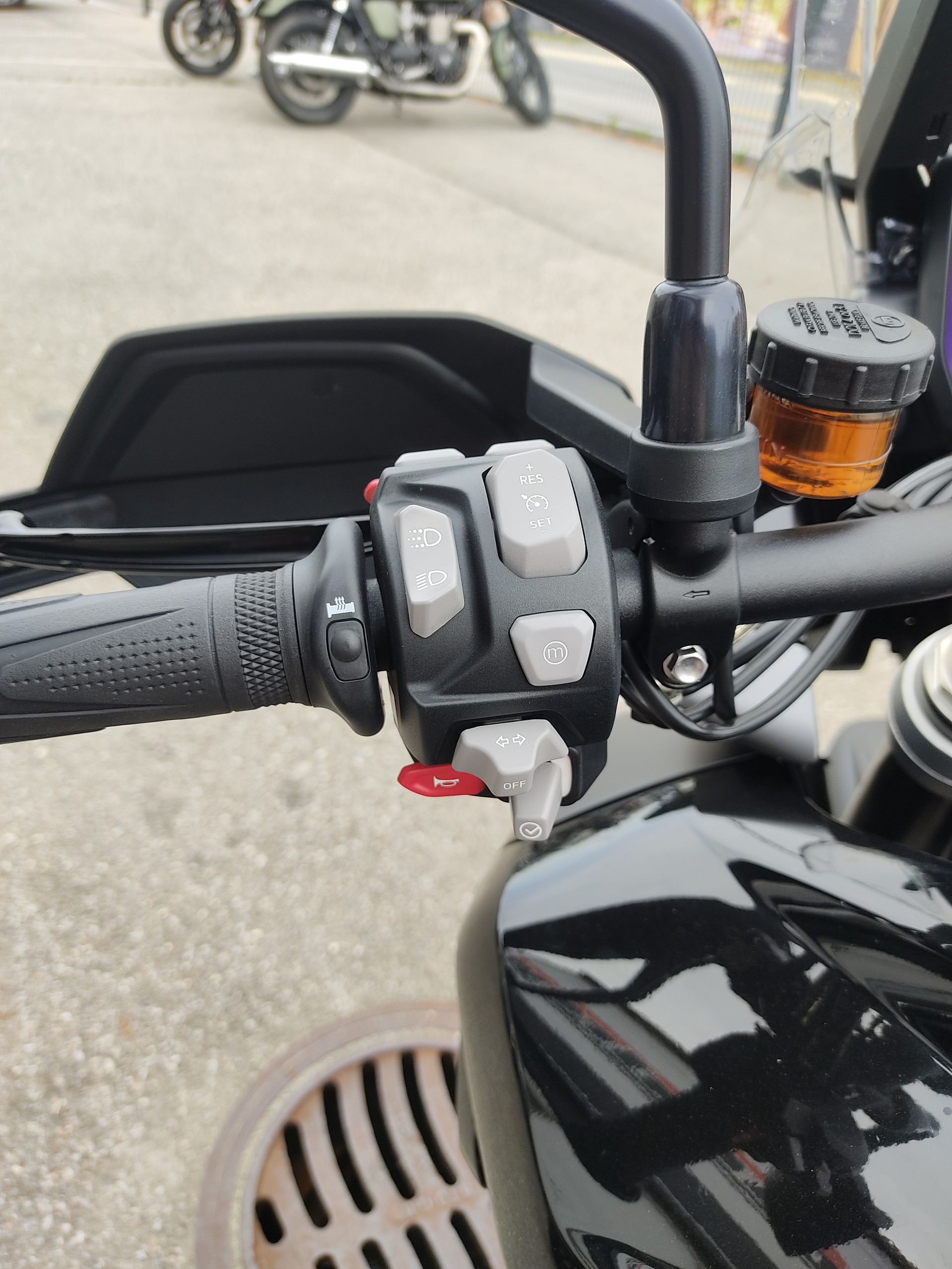 TRIUMPH Tiger 1200 GT Pro-image-10