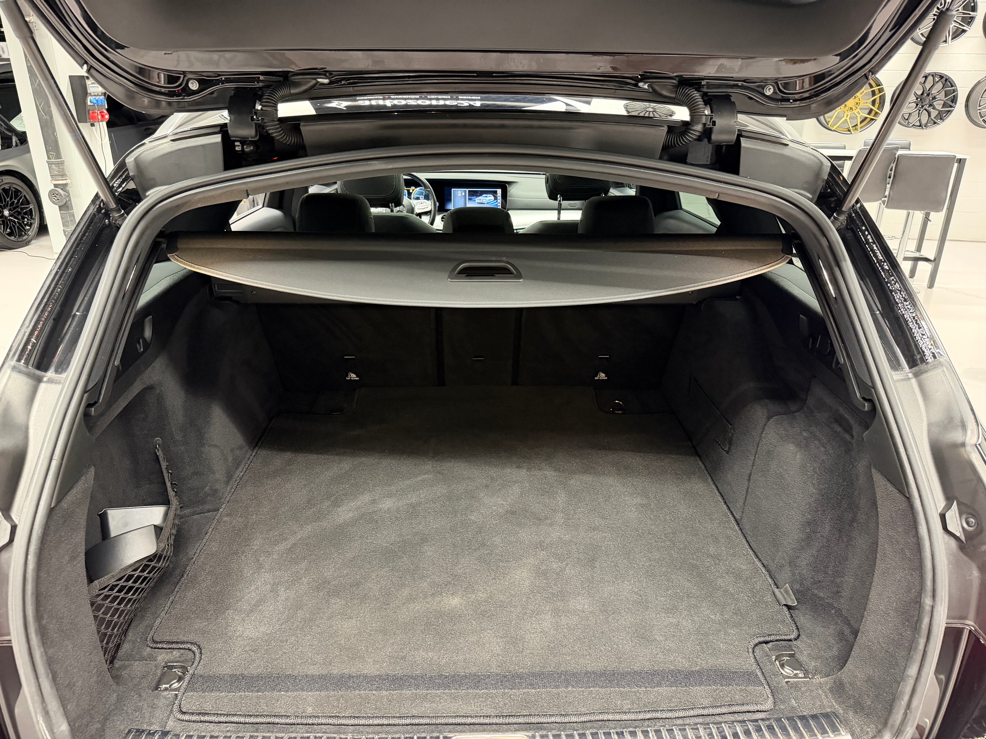 MERCEDES-BENZ E 220 d AMG Line 4matic Kombi *CH-Auto*Servicegepflegt bei Mercedes*Frisch ab Service u. MFK*-image-15
