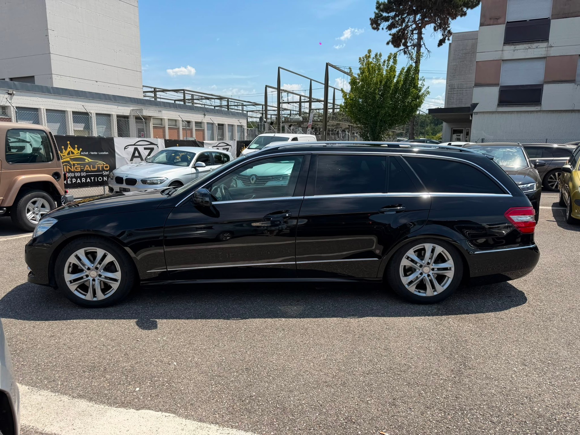 MERCEDES-BENZ E 350 CDI BlueEfficiency Elégance 7G-Tronic 4x4-showroom-element-2