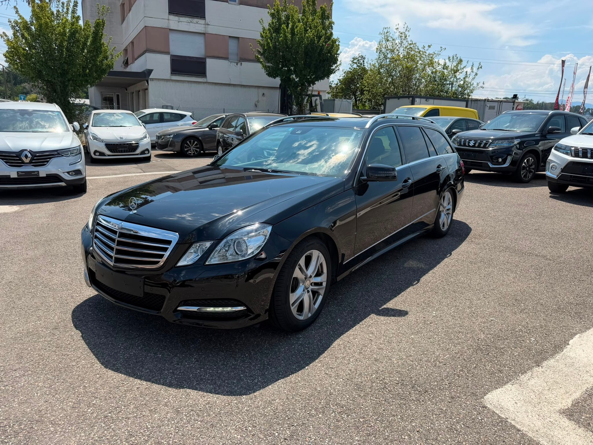MERCEDES-BENZ E 350 CDI BlueEfficiency Elégance 7G-Tronic 4x4-showroom-element-1