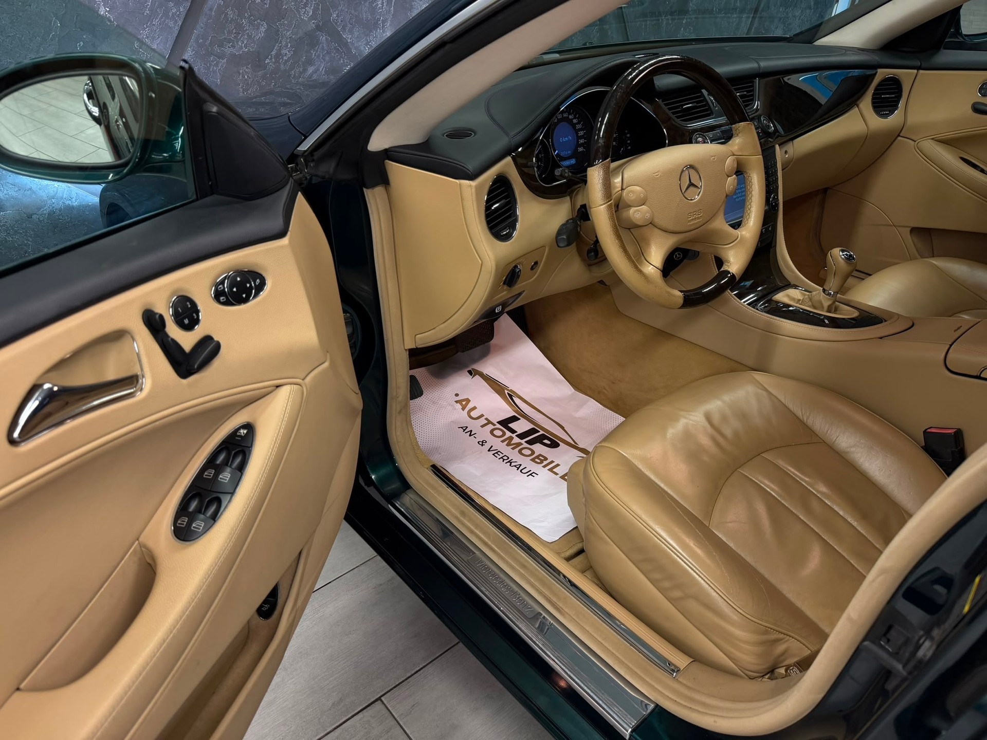 MERCEDES-BENZ CLS 350 7G-Tronic-image-10