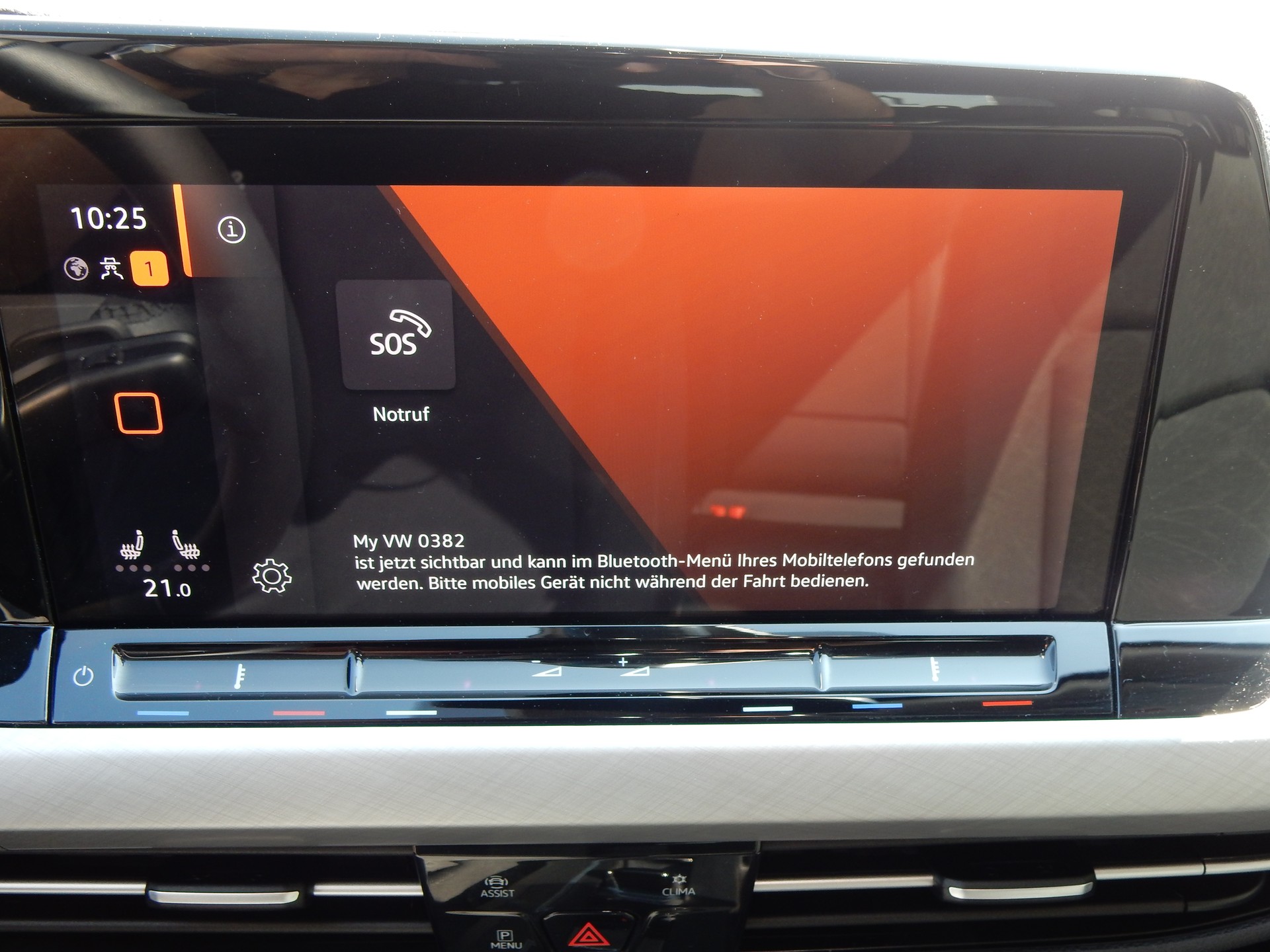 VW Golf Variant 1.5 eTSI mHEV Life-image-12