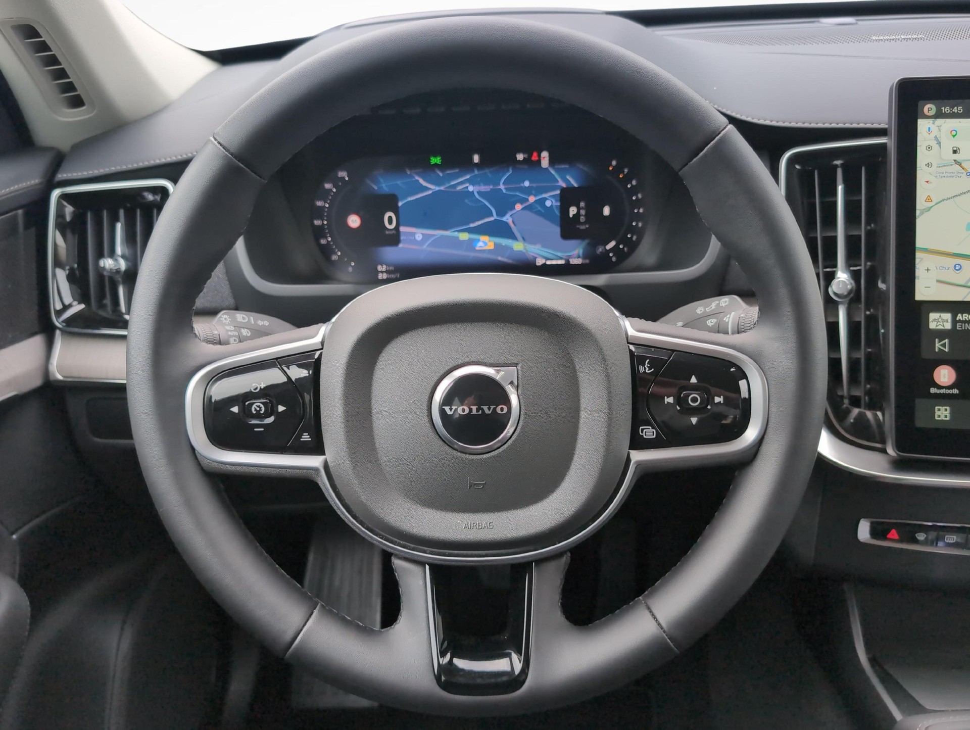 VOLVO XC90 2.0 B5 MH Plus Bright AWD-image-9