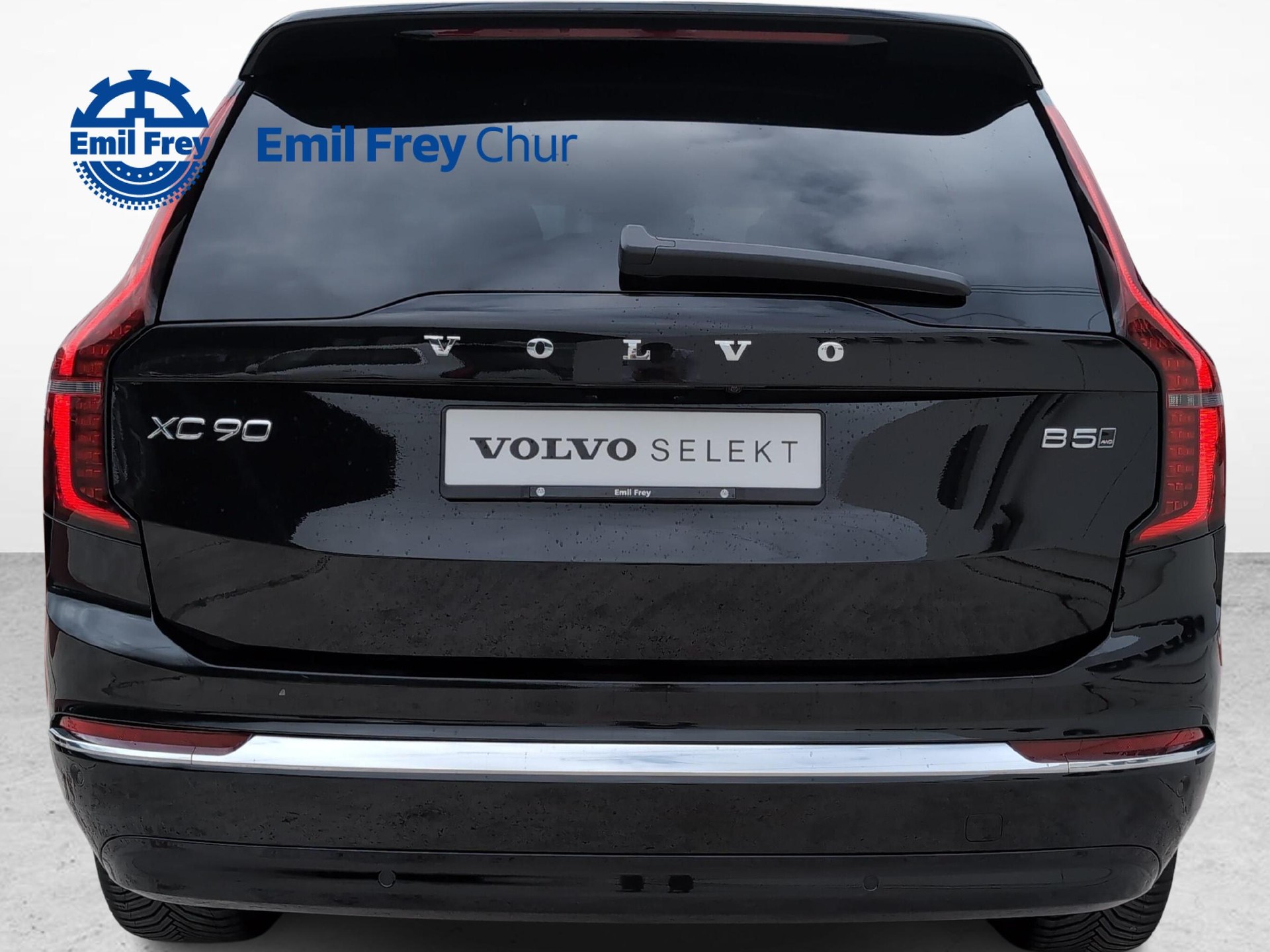 VOLVO XC90 2.0 B5 MH Plus Bright AWD-showroom-element-3