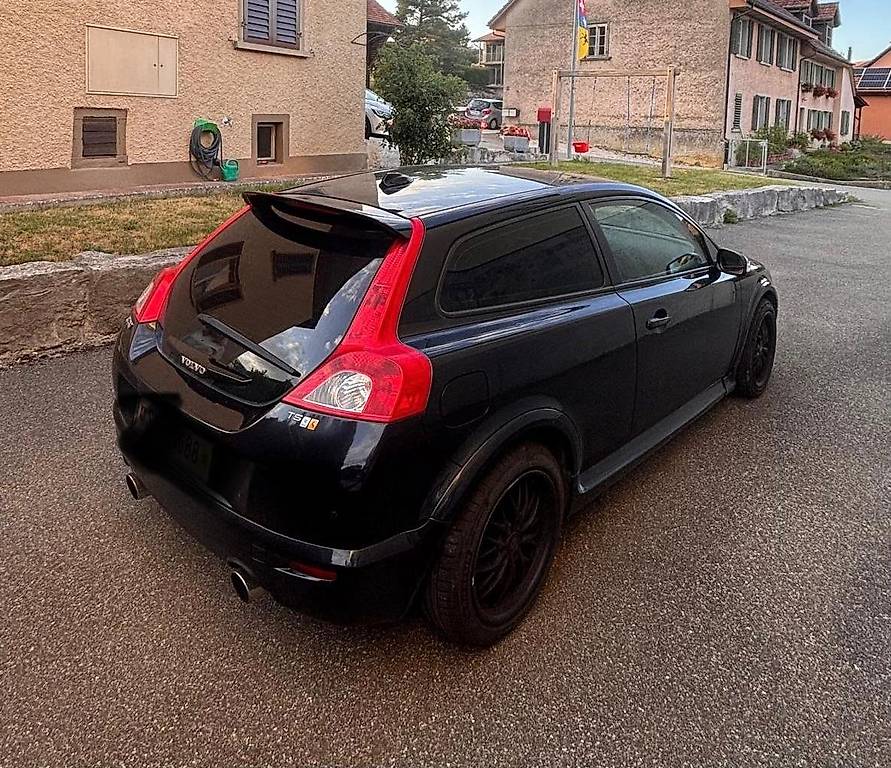 VOLVO C30 2.5 20V T5 Summum R-Design-image-1