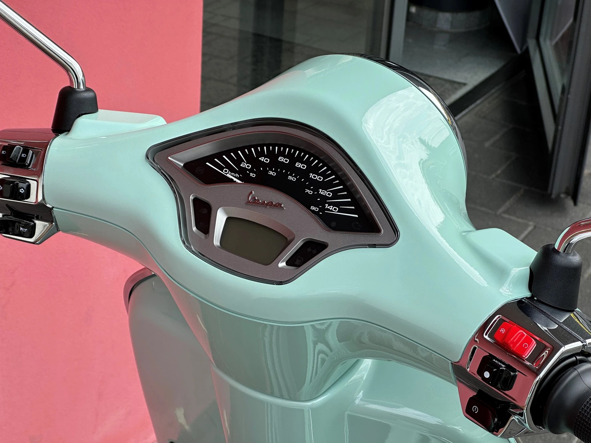 PIAGGIO Vespa 125 Primavera ABS-image-11