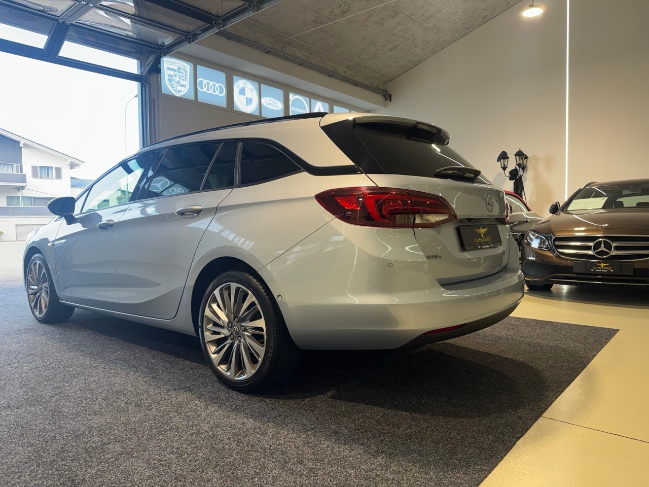 OPEL Astra Sports Tourer 1.5 CDTi GS-Line-image-4