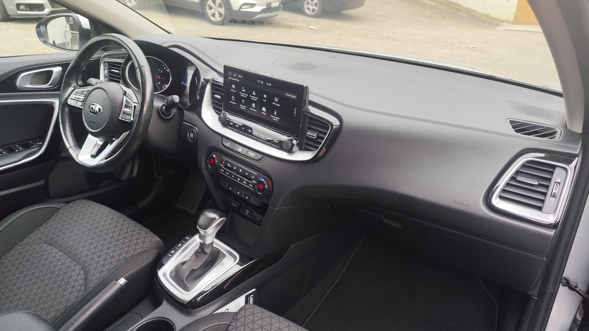 KIA Ceed 1.4 T-GDi Power 2020 DCT-image-12