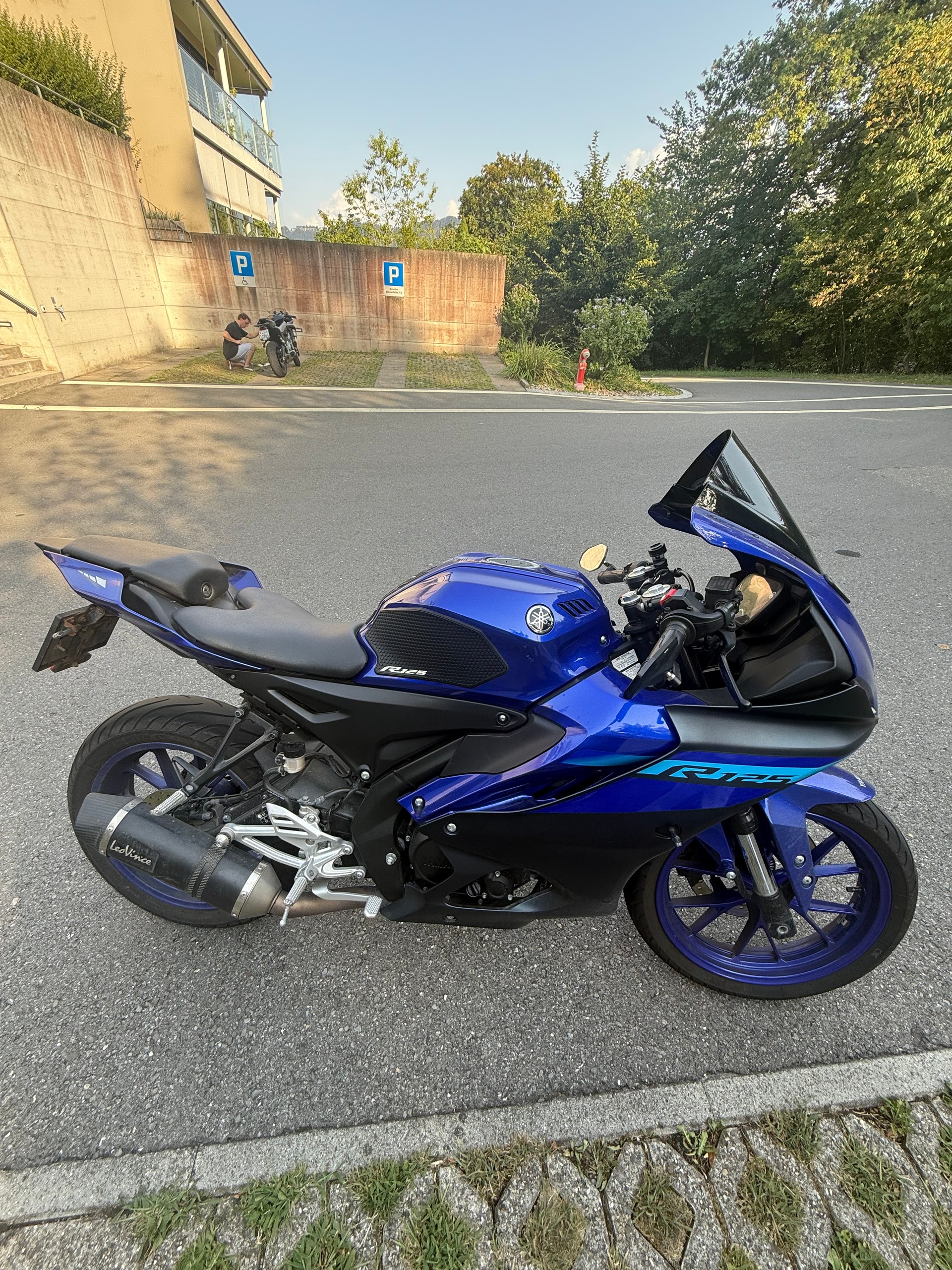YAMAHA YZF-R 125 ABS-image-0