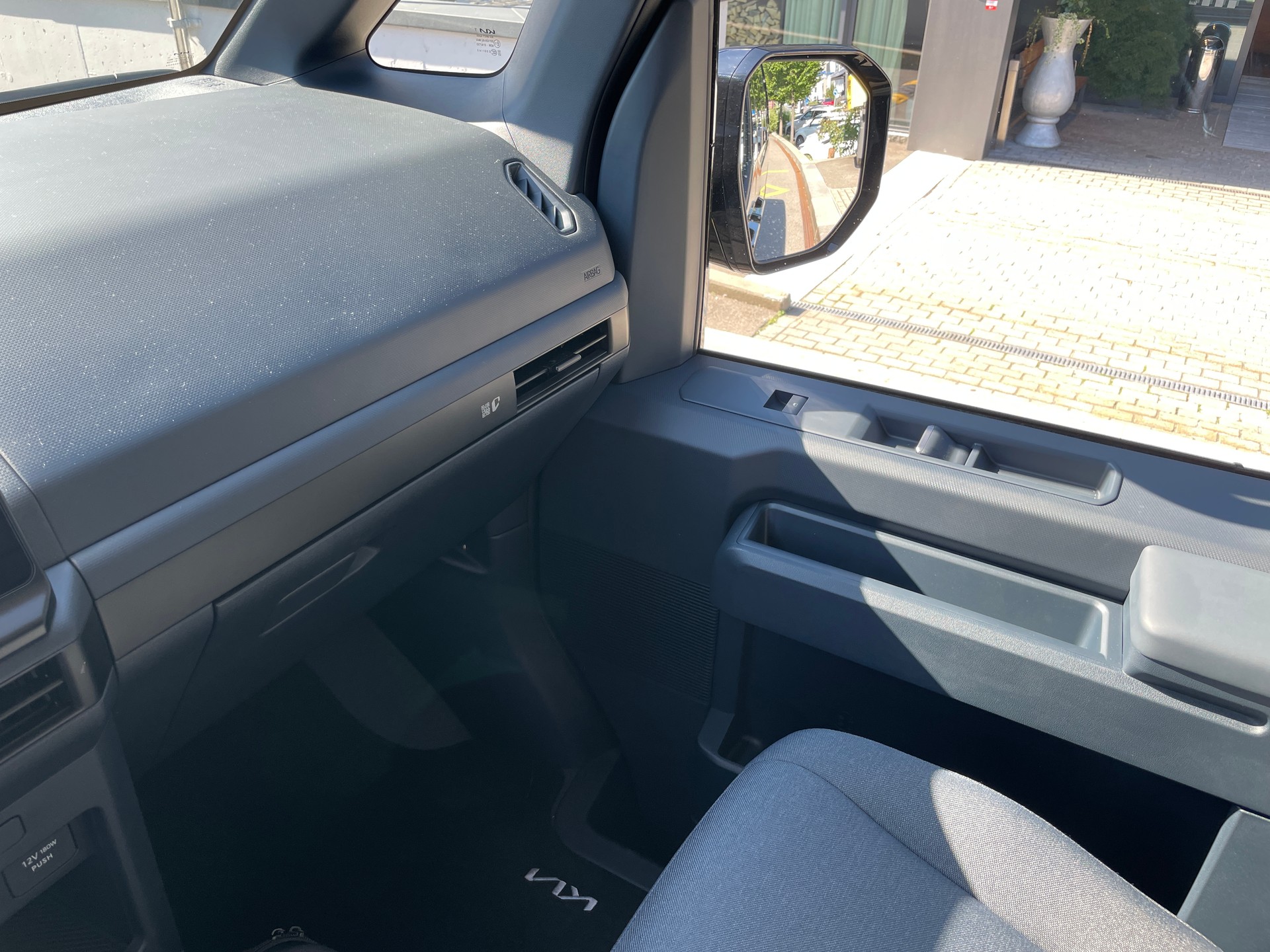 KIA PV5 Cargo 71.2 kWh Plus mit Wärmepumpe, 2-Schiebetüren-image-20