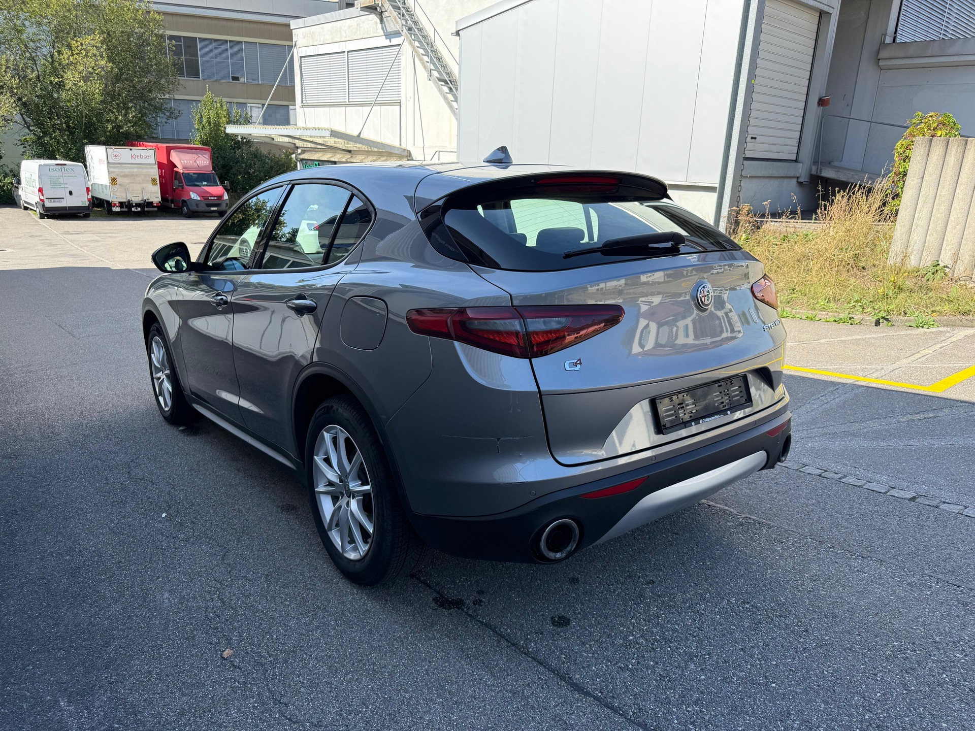 ALFA ROMEO Stelvio 2.0 First Edition Q4 Automatic-showroom-element-3