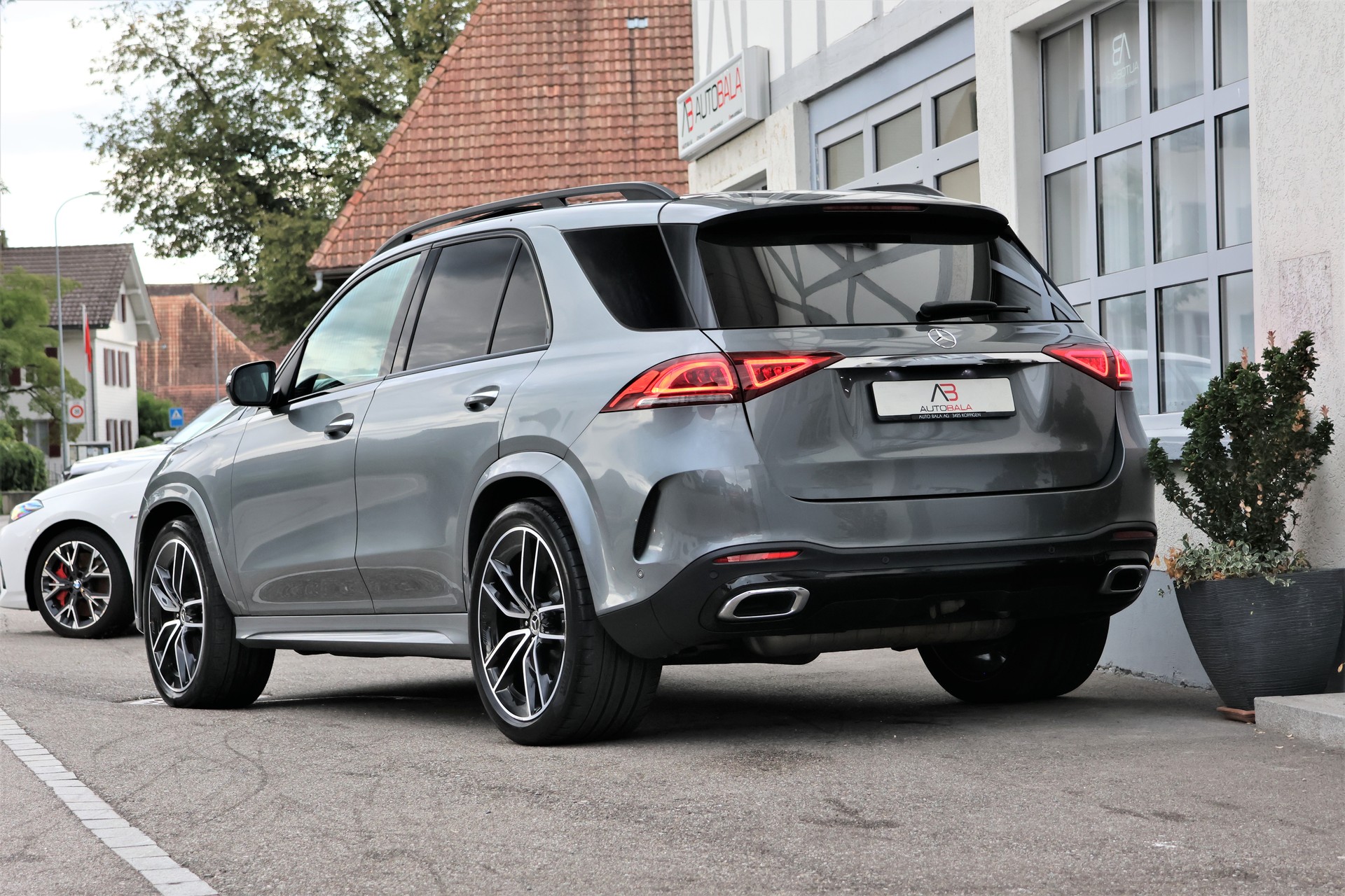 MERCEDES-BENZ GLE 450 4Matic AMG Line 9G-Tronic (CH) + 3.5T AHK-showroom-element-2