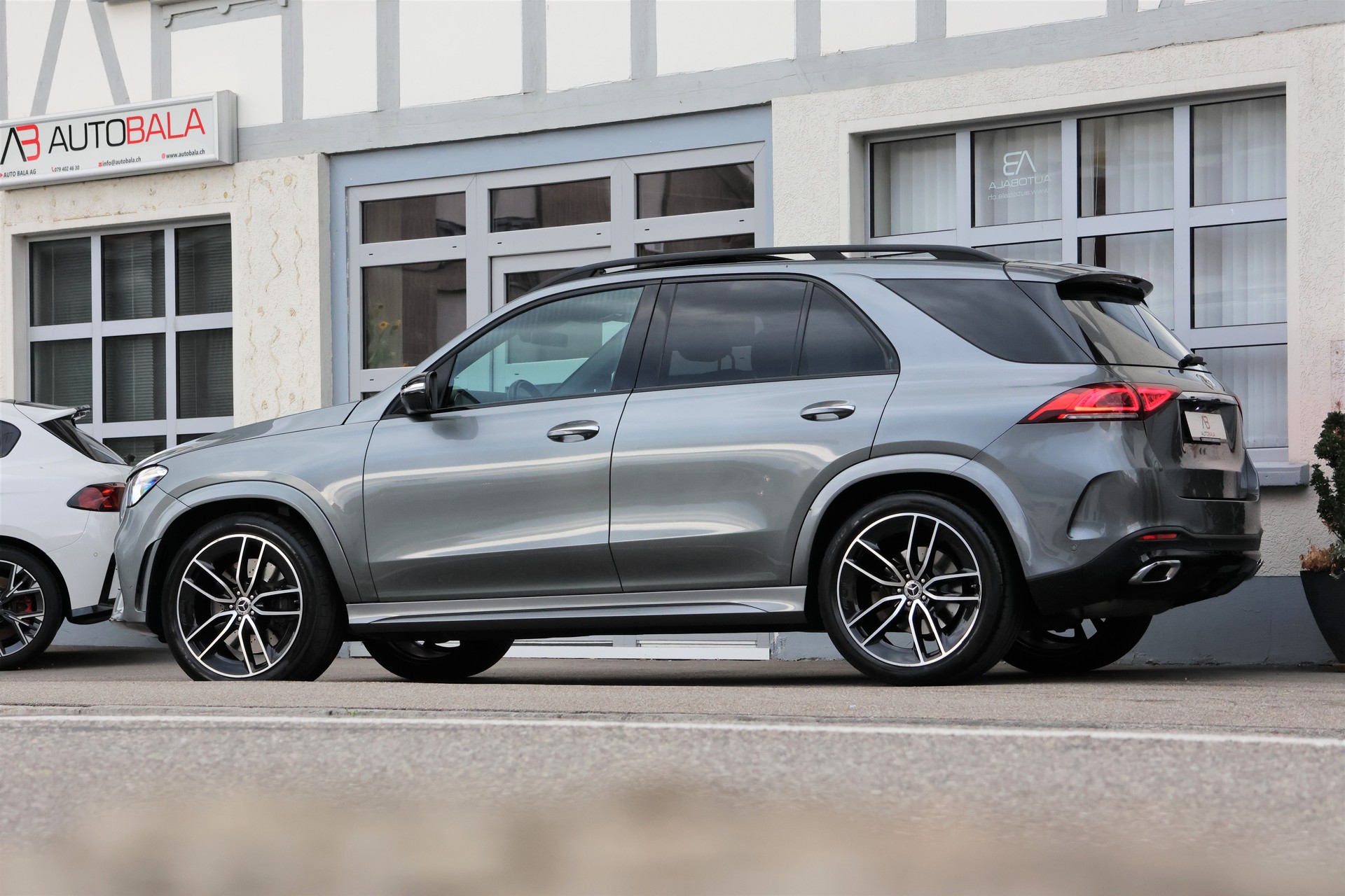 MERCEDES-BENZ GLE 450 4Matic AMG Line 9G-Tronic (CH) + 3.5T AHK-showroom-element-3
