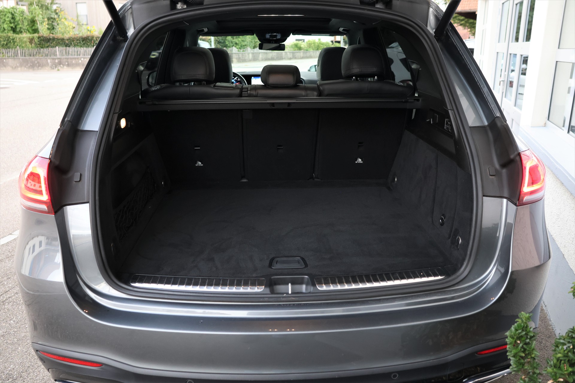 MERCEDES-BENZ GLE 450 4Matic AMG Line 9G-Tronic (CH) + 3.5T AHK-image-17