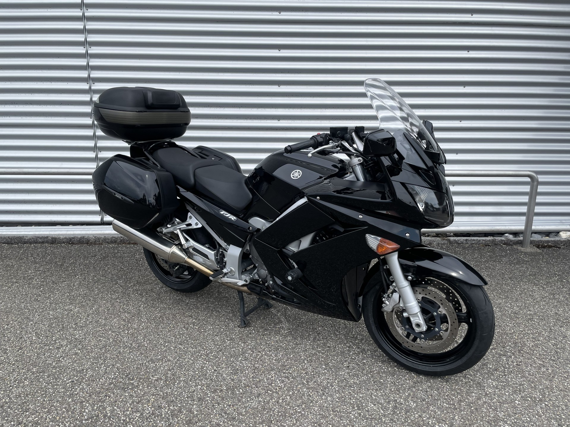 YAMAHA FJR 1300 ABS-image-1