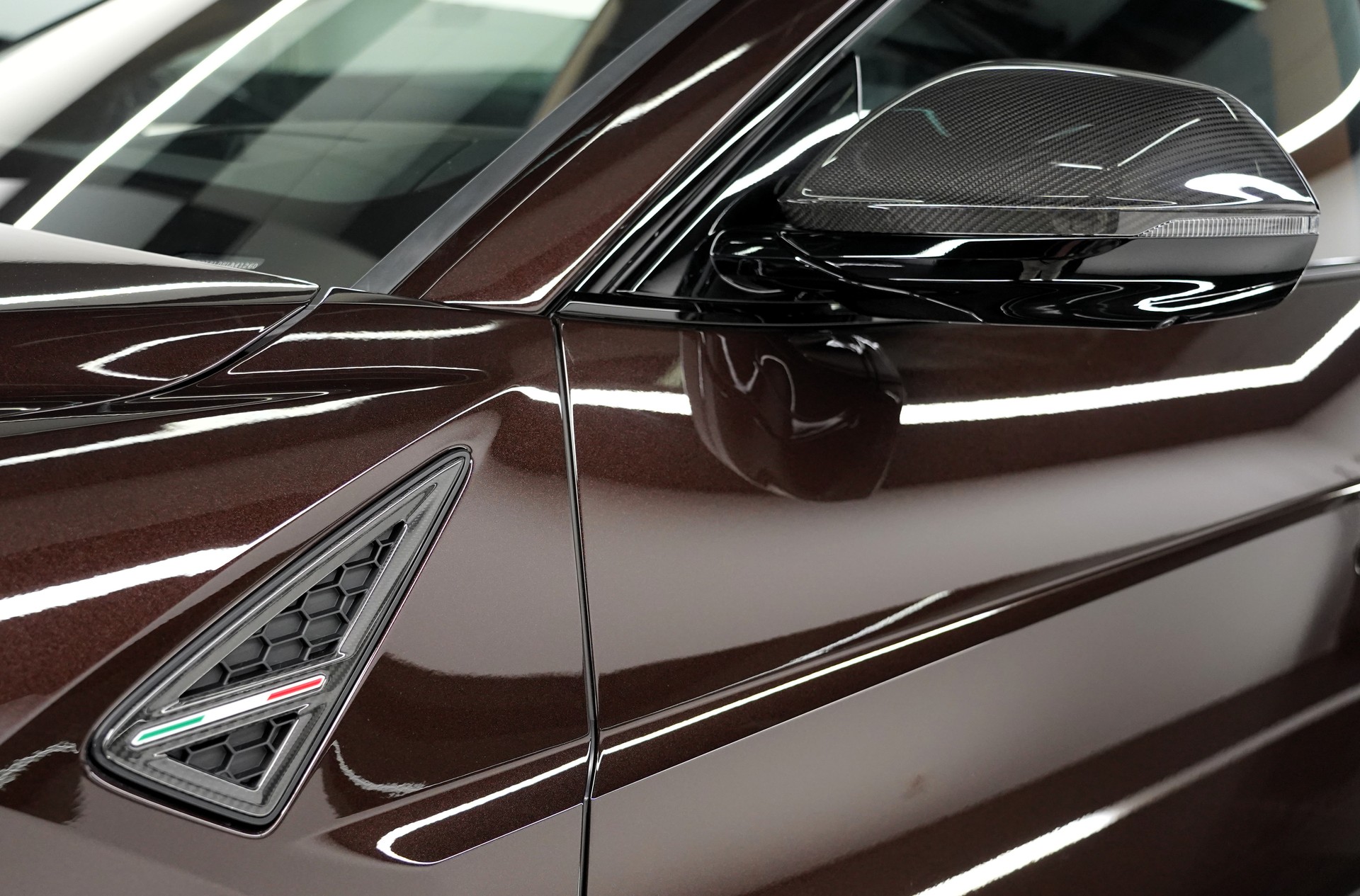 LAMBORGHINI Urus SE-image-7