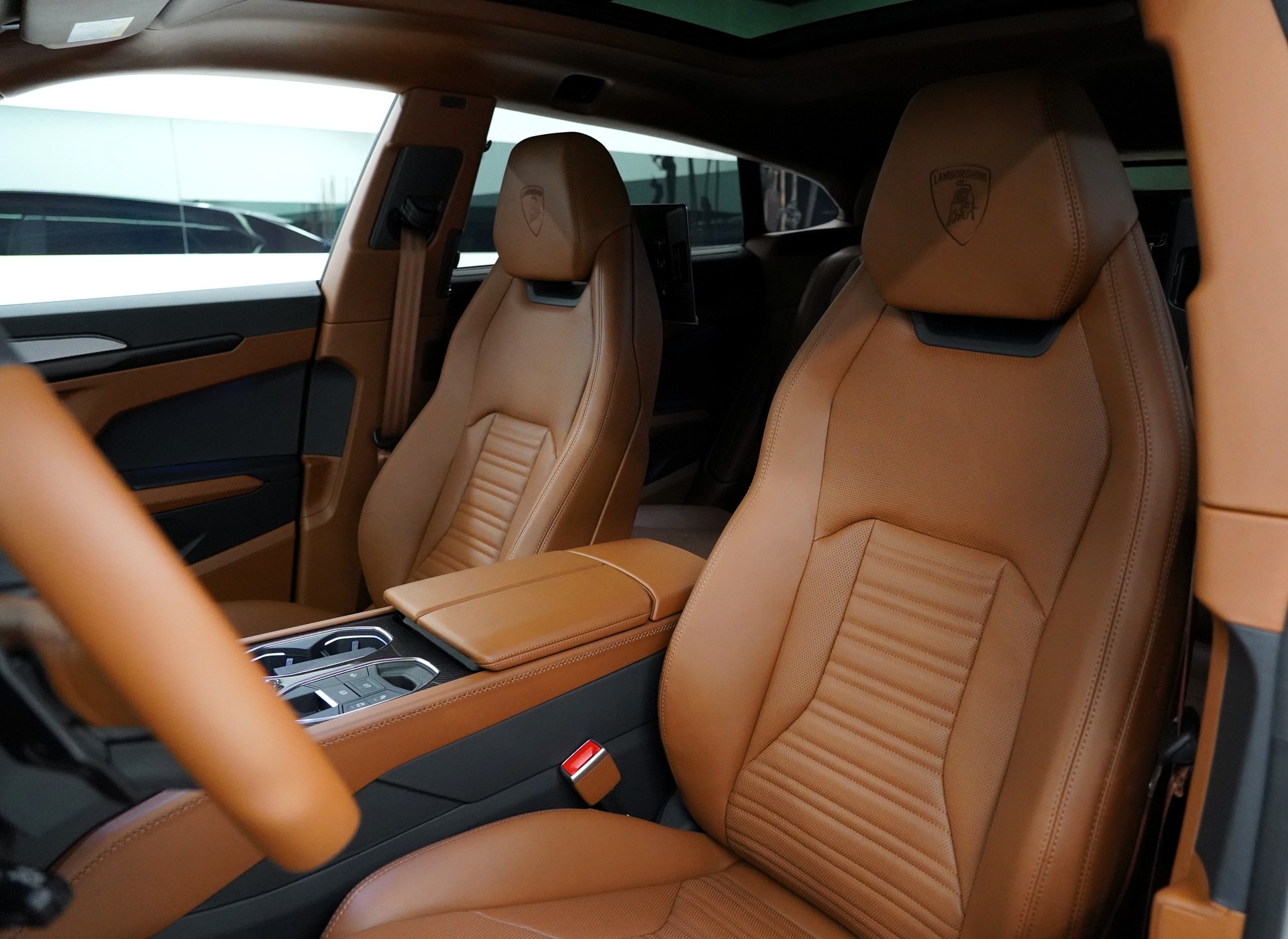 LAMBORGHINI Urus SE-image-11
