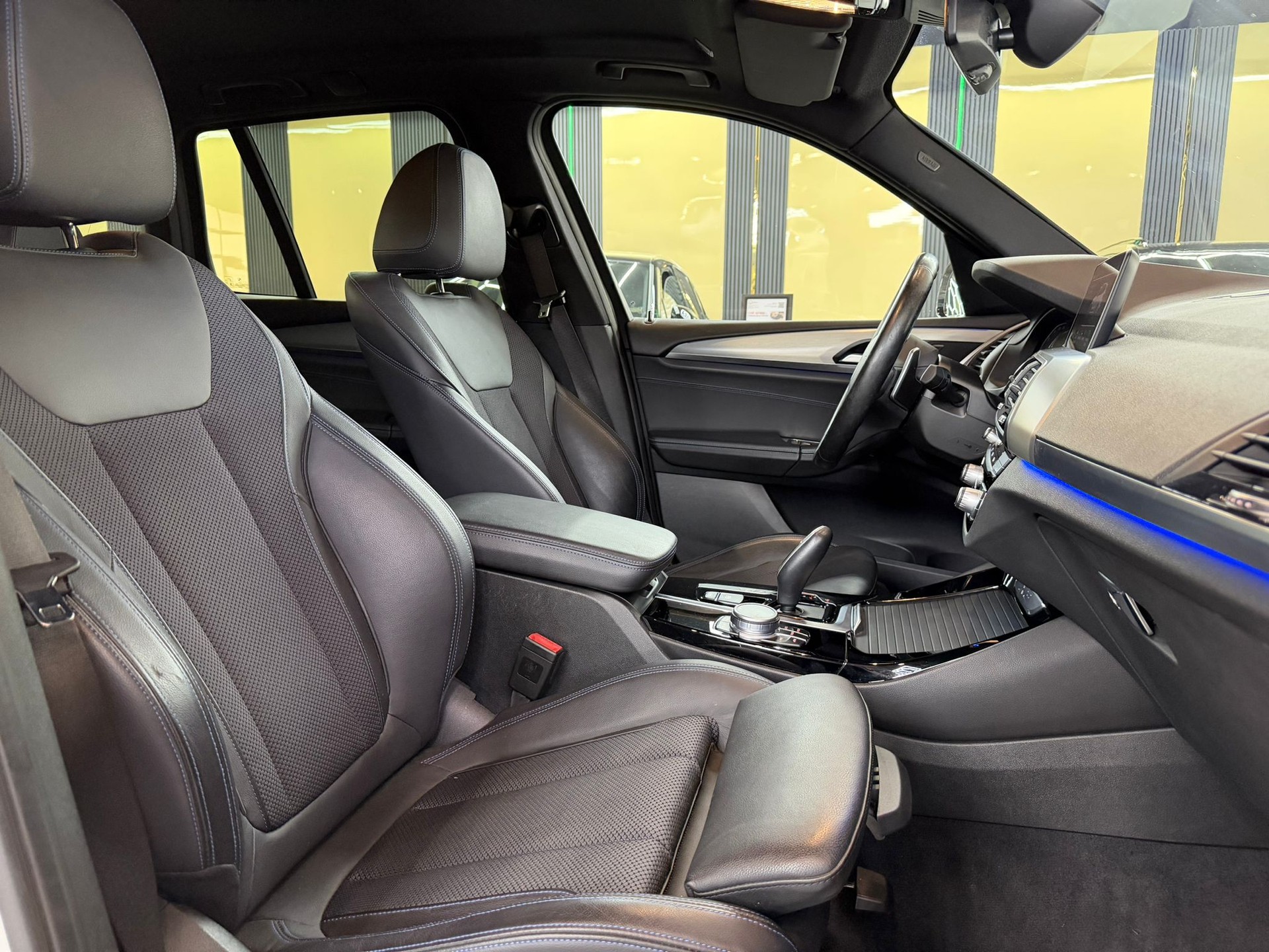 BMW X3 xDrive 48V 20d M Sport Steptronic-image-11