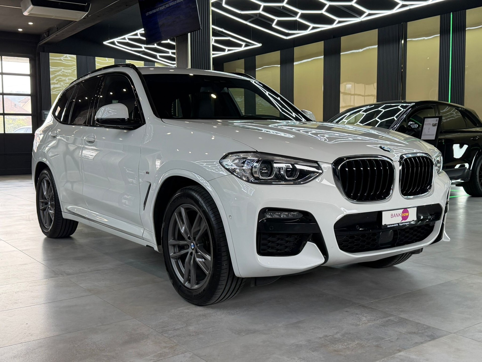 BMW X3 xDrive 48V 20d M Sport Steptronic-showroom-element-2