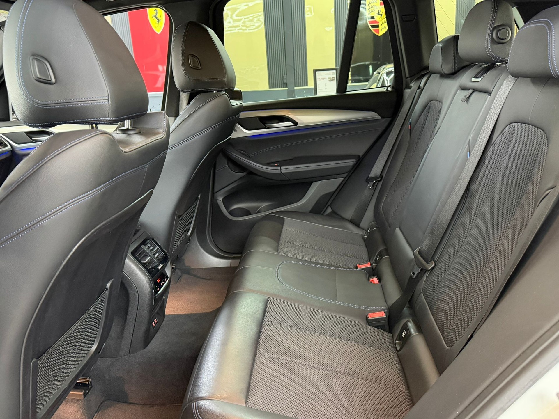 BMW X3 xDrive 48V 20d M Sport Steptronic-image-16