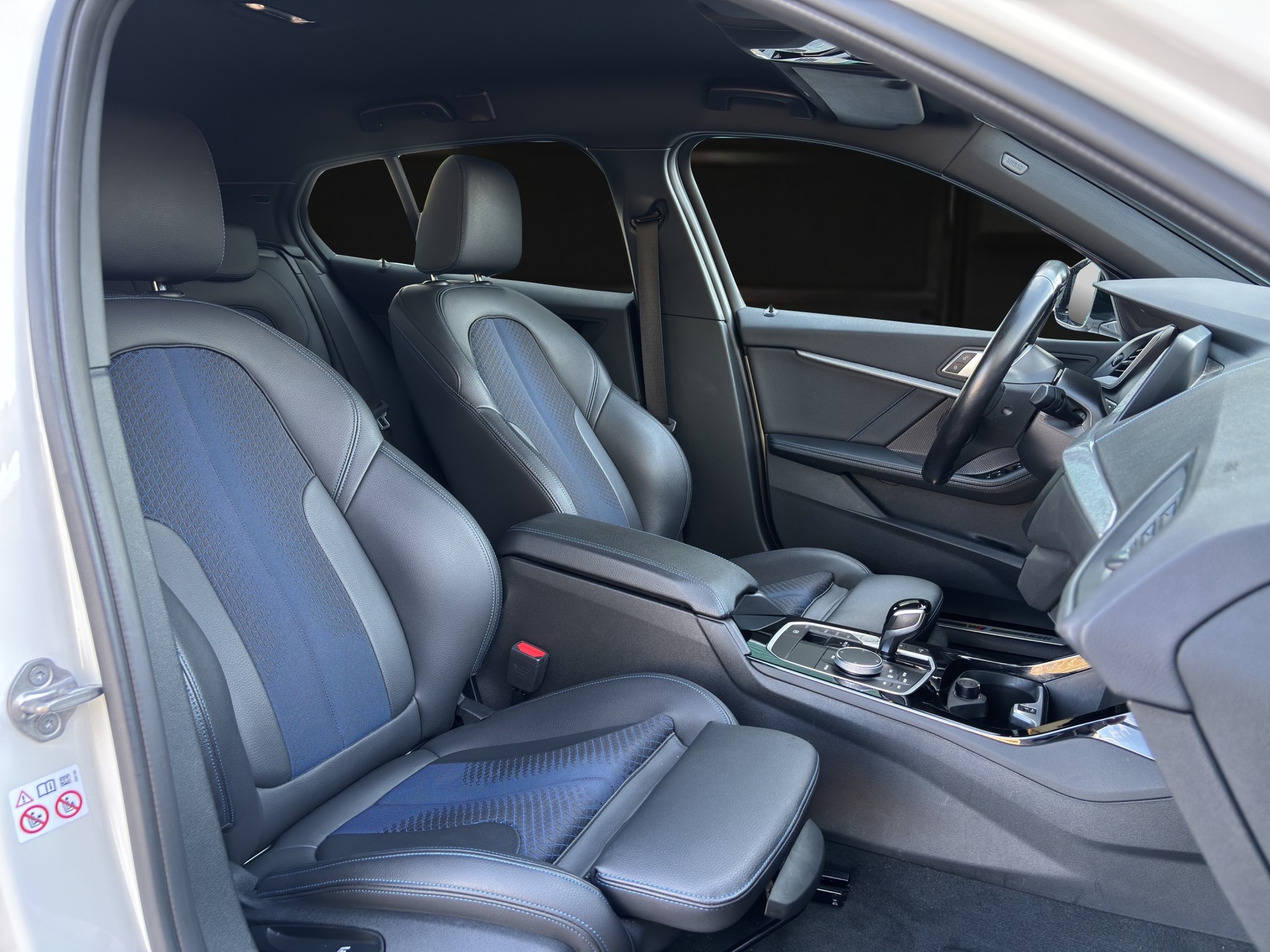 BMW 116d Steptronic M Sport-image-9