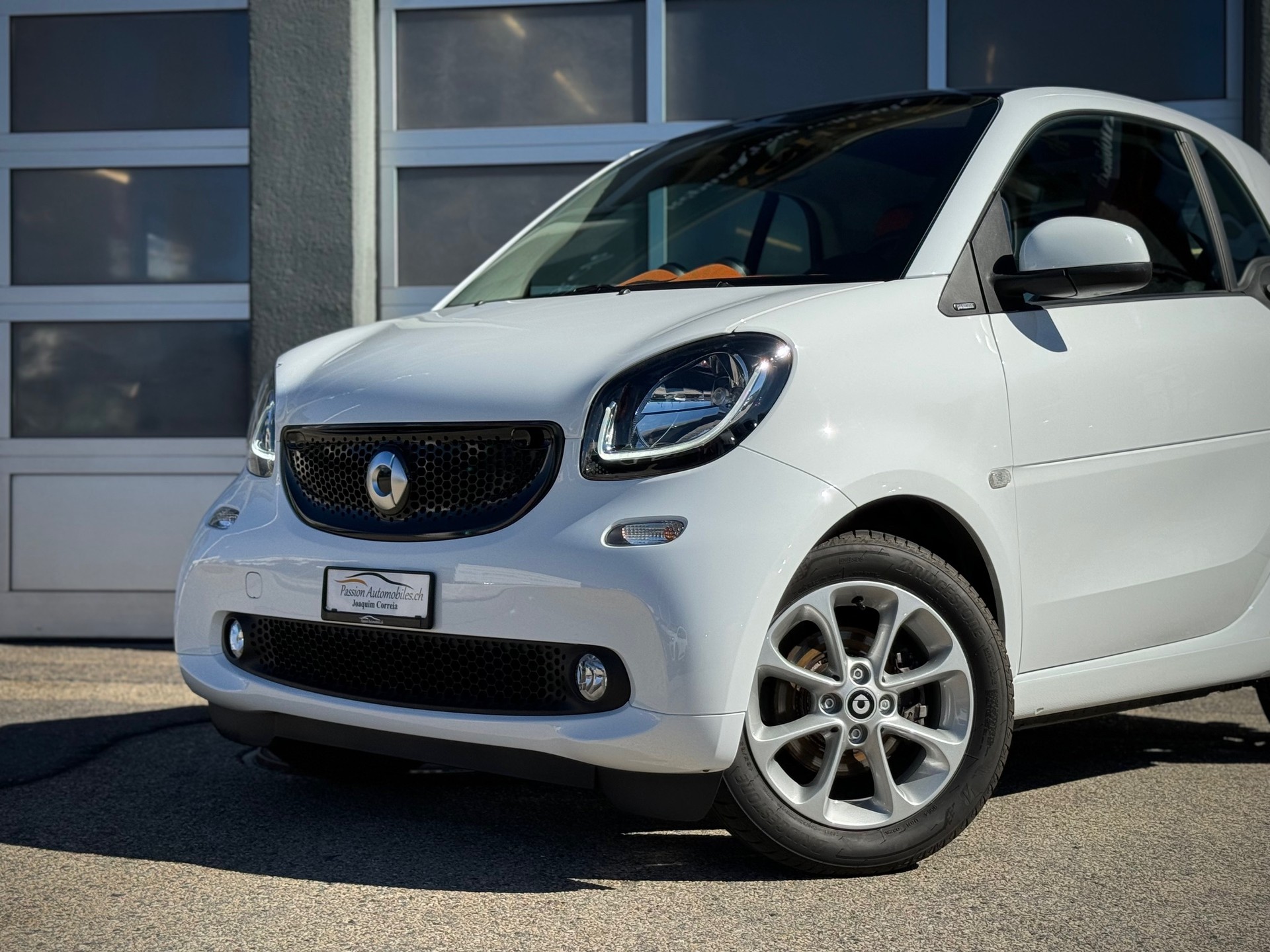SMART fortwo passion twinmatic - Véhicule Suisse (CH)-image-2