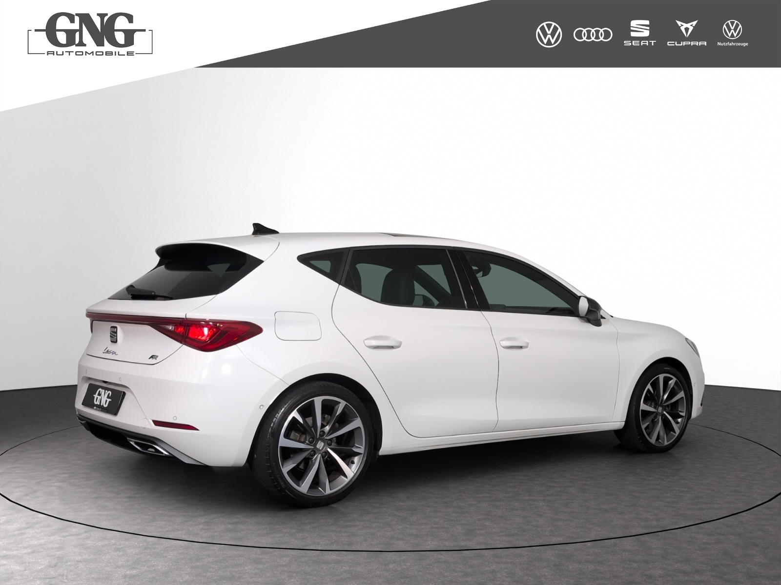 SEAT Leon 1.5 eTSI mHEV DSG FR-showroom-element-2