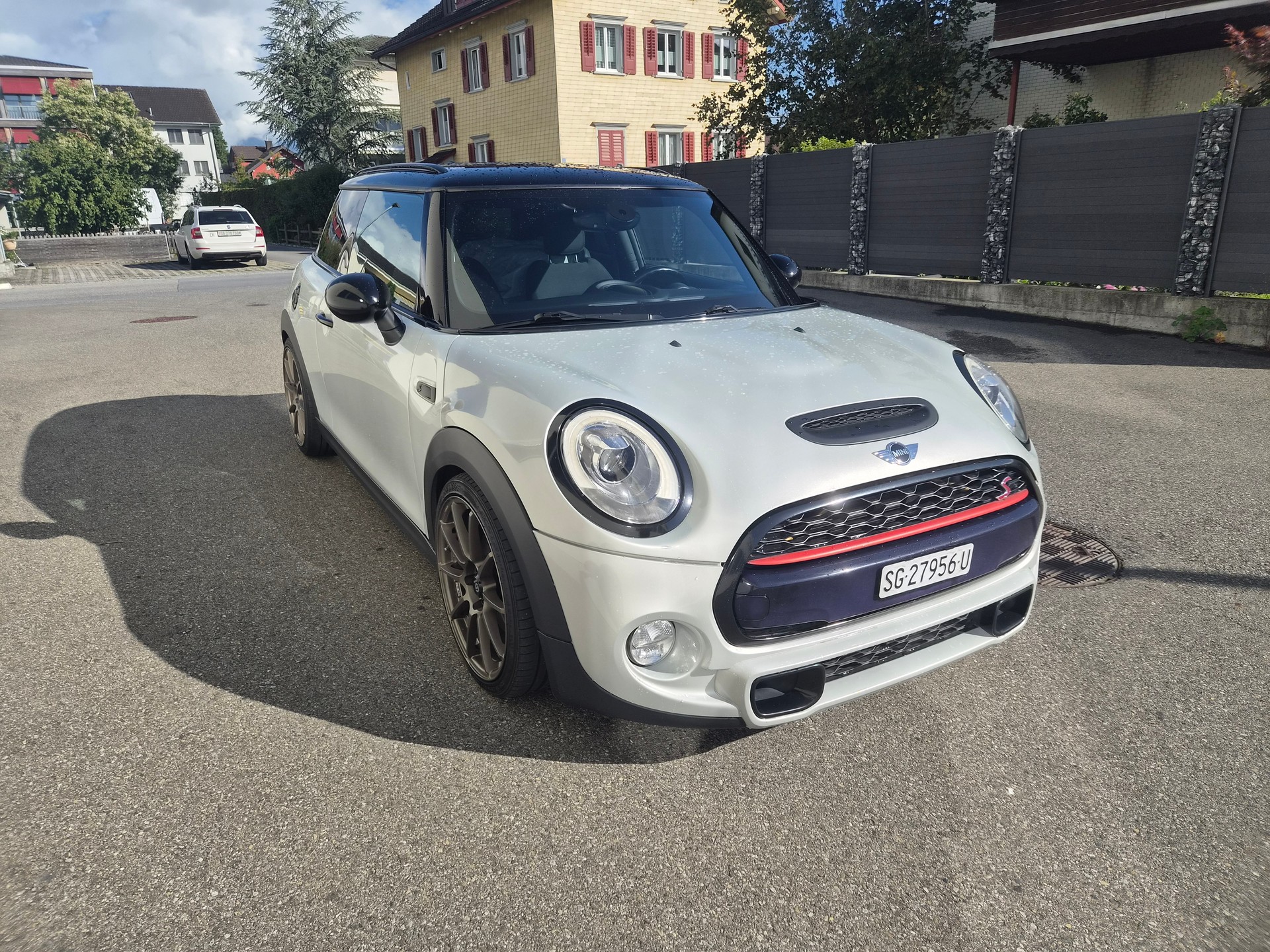 MINI Cooper S-image-1