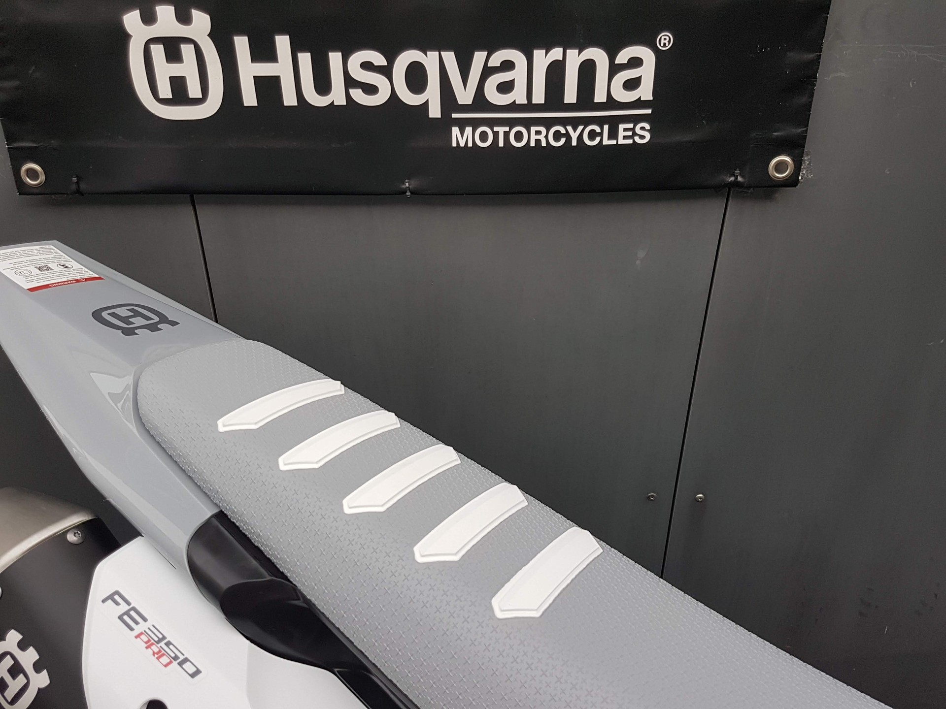 HUSQVARNA FE 350 Pro-image-9