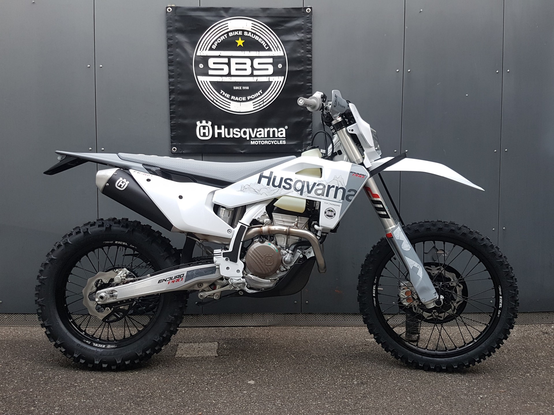 HUSQVARNA FE 350 Pro-image-0