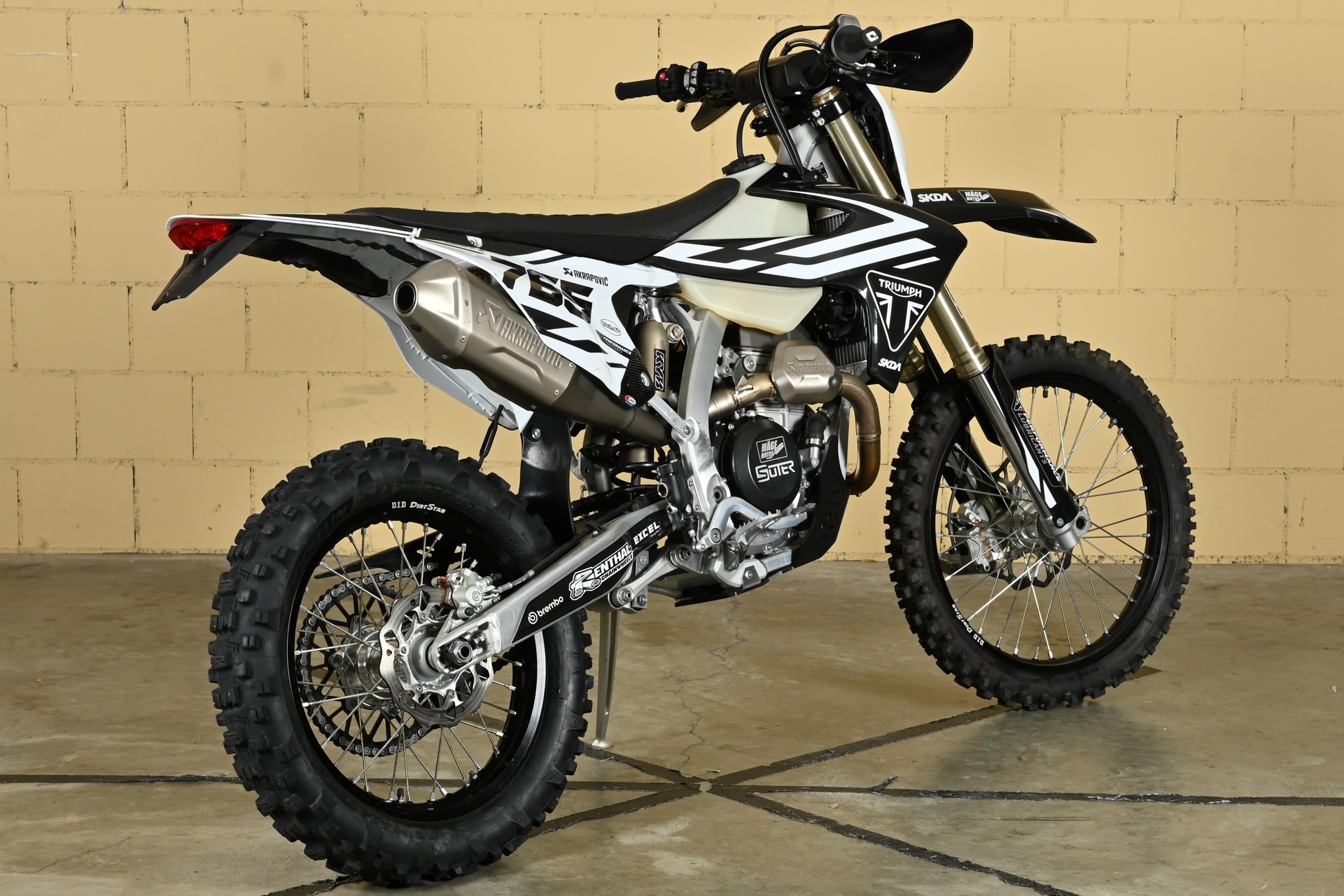 TRIUMPH TF 250 E-image-5