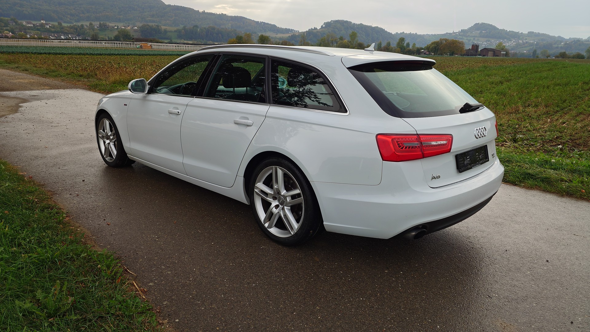 AUDI A6 Avant 3.0 TFSI V6 quattro S-tronic-showroom-element-2