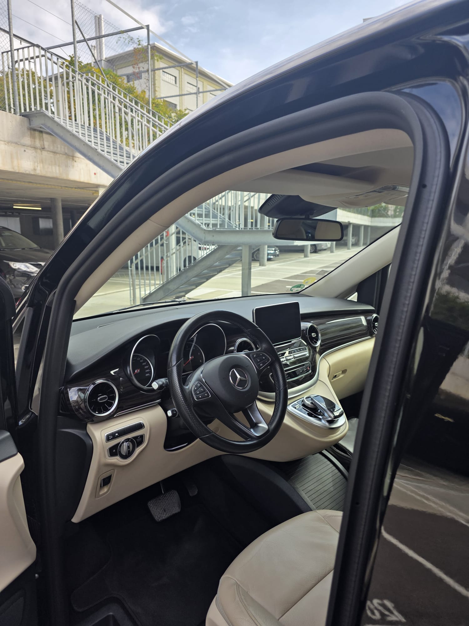 MERCEDES-BENZ V 250 d BlueTec Ava.extr.l. 4m-image-10