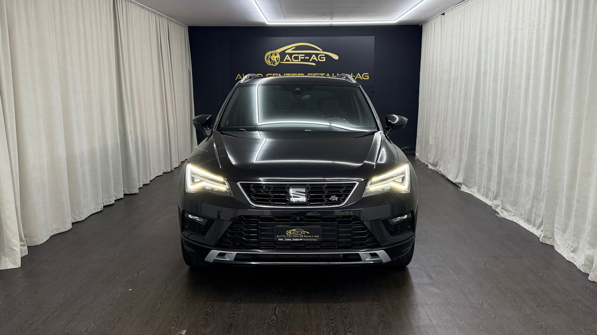 SEAT Ateca 2.0 TSI FR 4Drive DSG-showroom-element-1