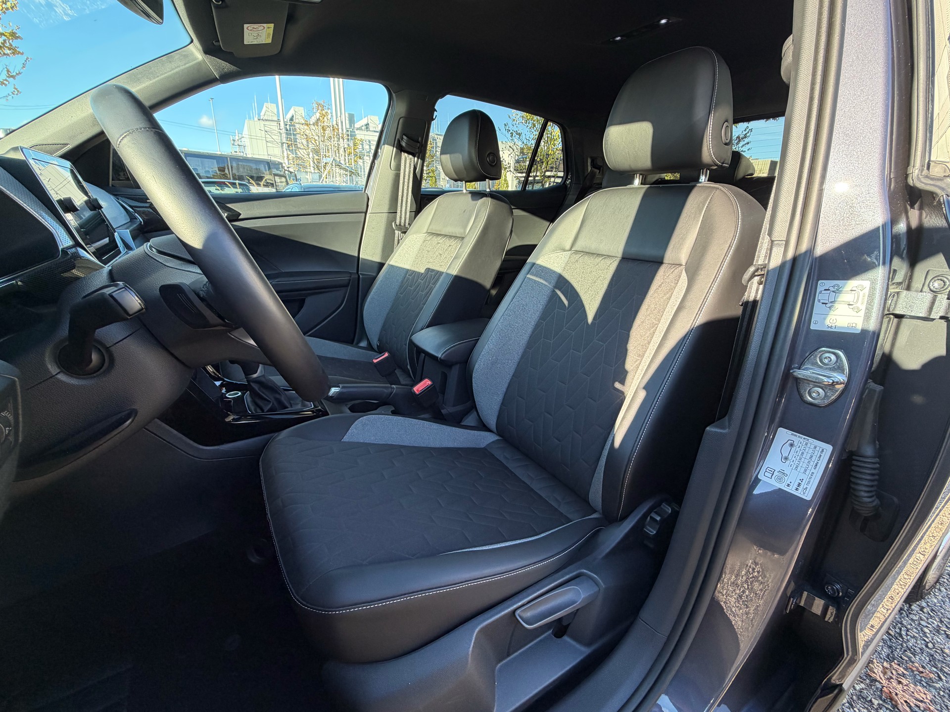 VW T-Cross 1.0 TSI EVO Life DSG-image-8
