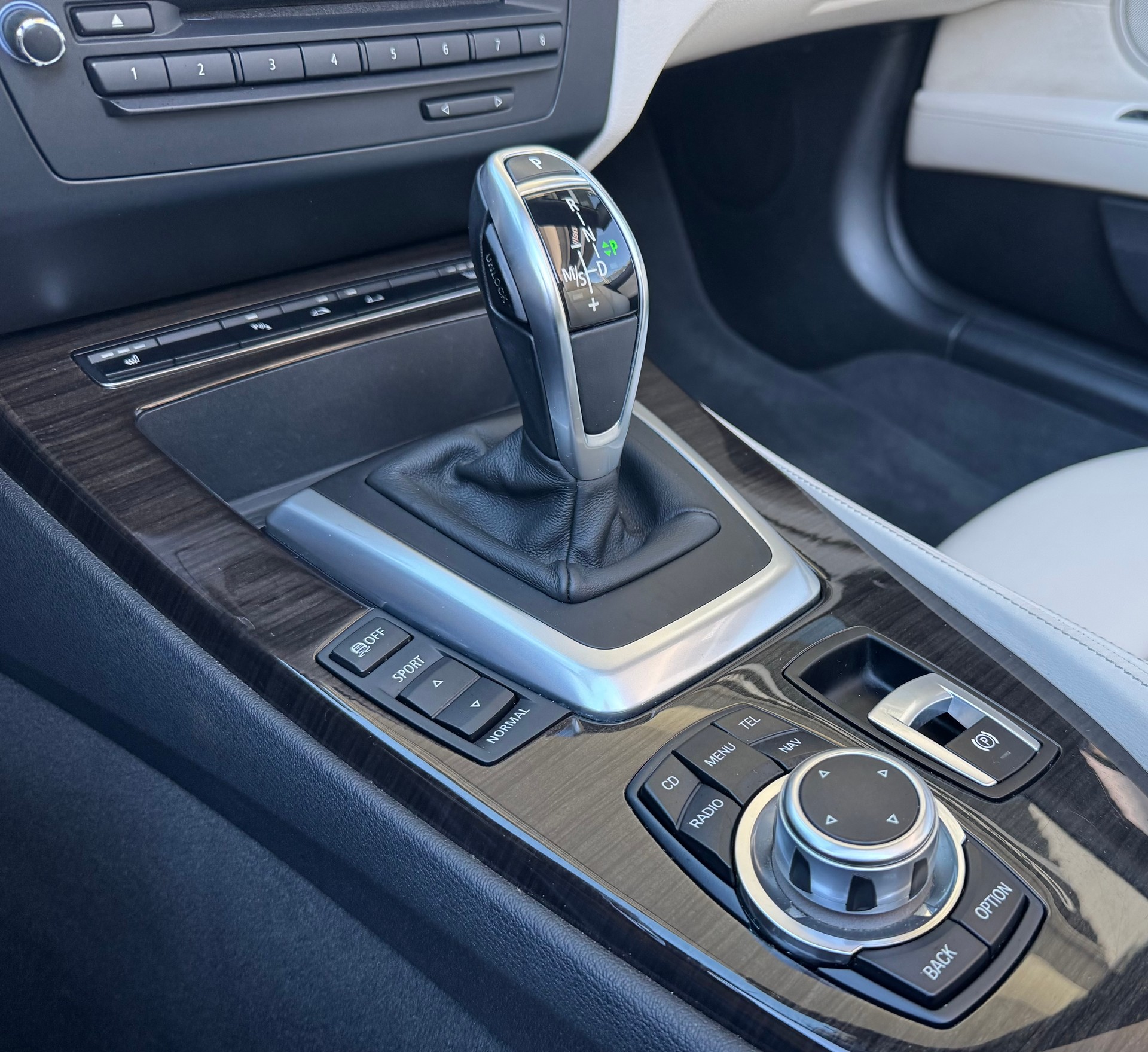 BMW Z4 sDrive35i DKG-image-15