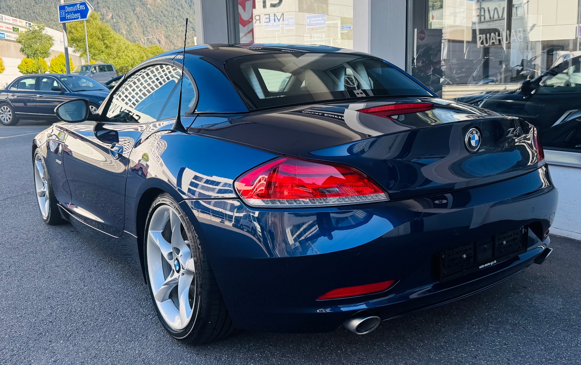 BMW Z4 sDrive35i DKG-image-4