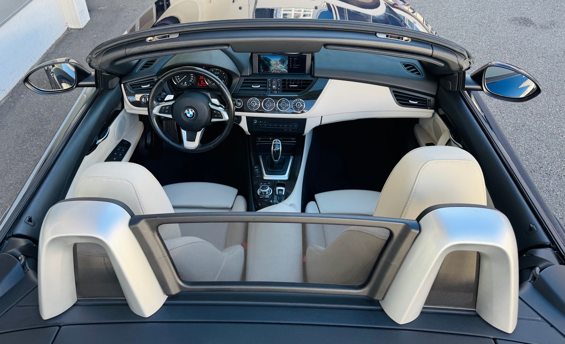 BMW Z4 sDrive35i DKG-image-10