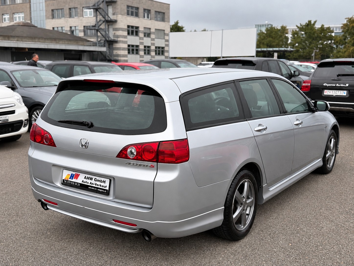 HONDA Accord Tourer 2.4i Type-S / Ab MFK / Servicegepfelgt / 190PS / Schaltgetriebe-image-3