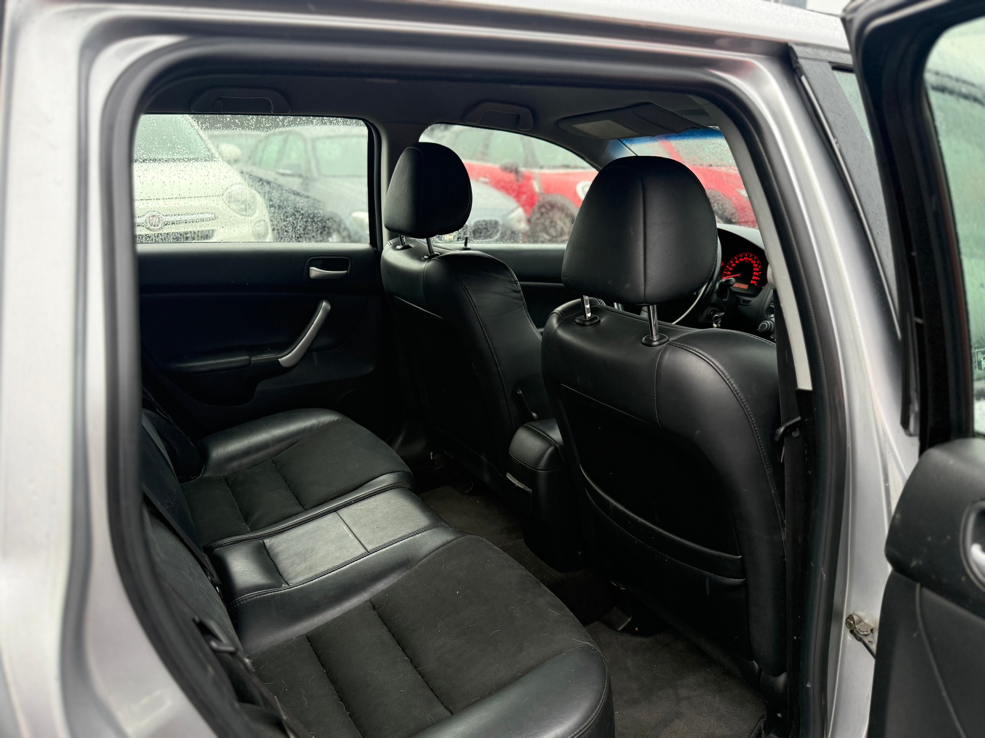 HONDA Accord Tourer 2.4i Type-S / Ab MFK / Servicegepfelgt / 190PS / Schaltgetriebe-image-8