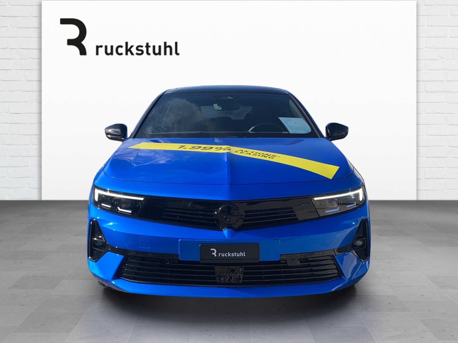 OPEL Astra-e Swiss Plus-showroom-element-1