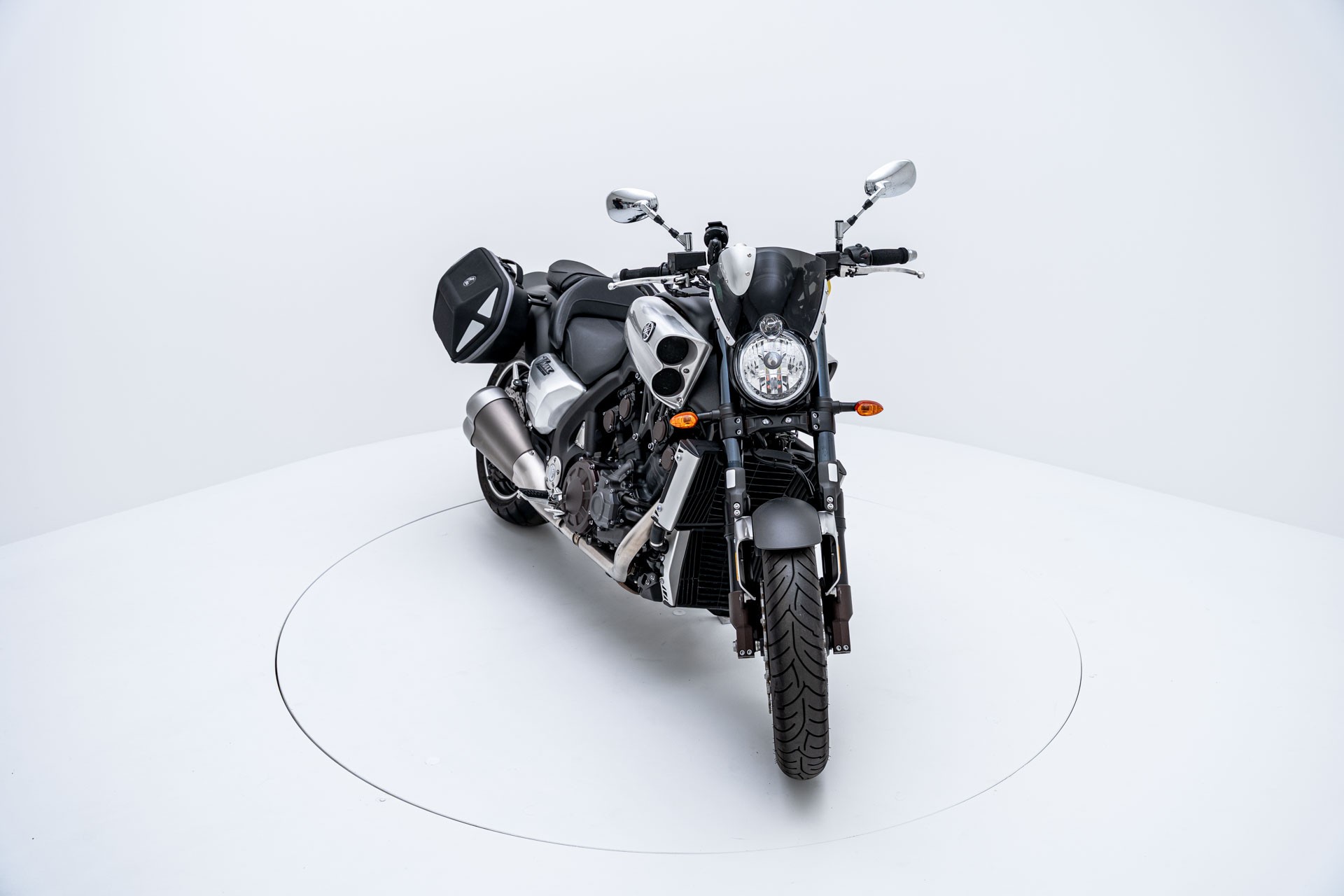 YAMAHA V-MAX-image-6