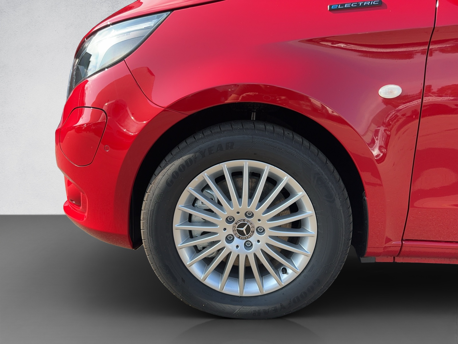 MERCEDES-BENZ eVito 90 kWh Tourer Pro-image-6