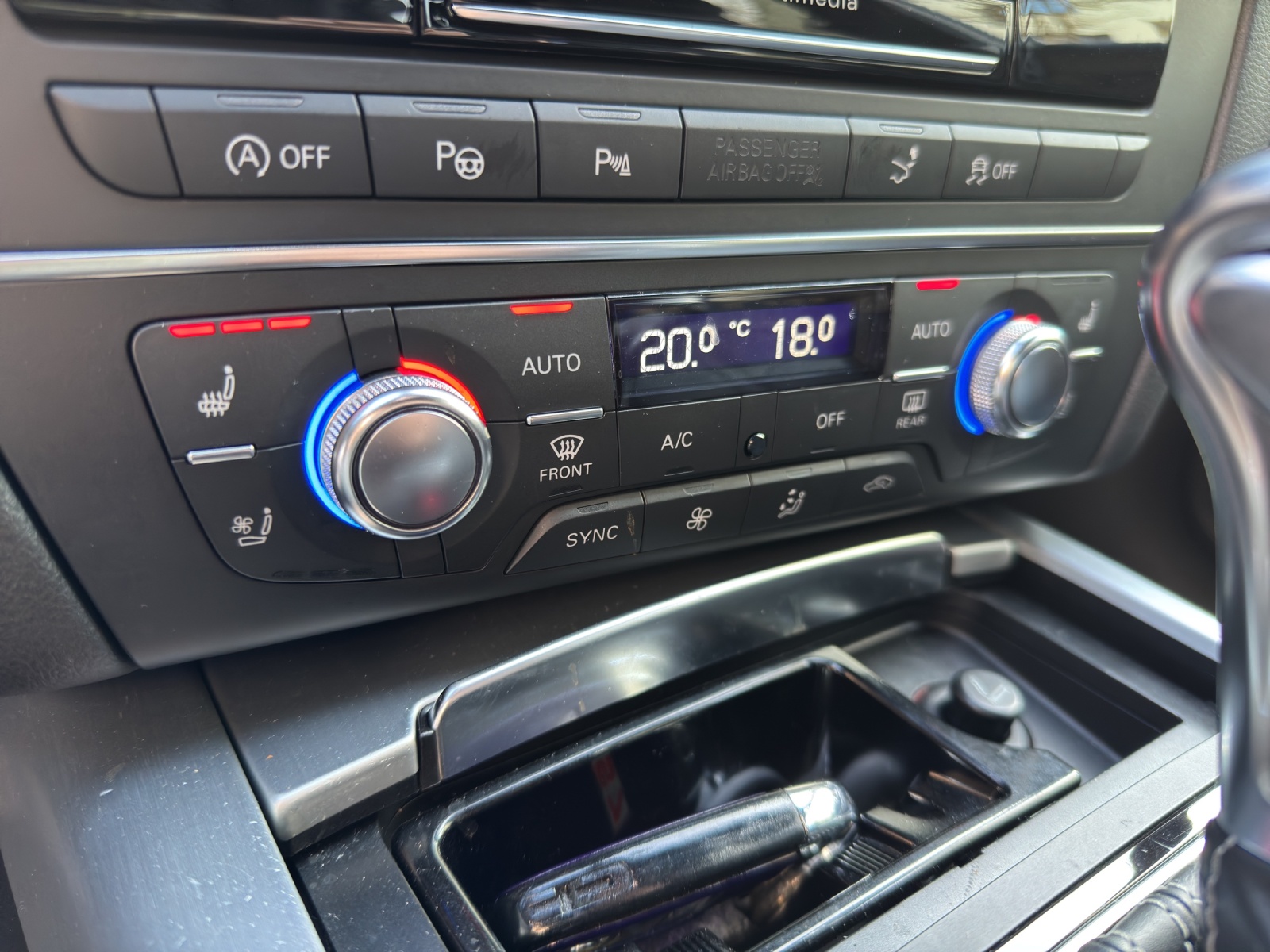 AUDI S7 Sportback 4.0 TFSI V8 quattro-image-25