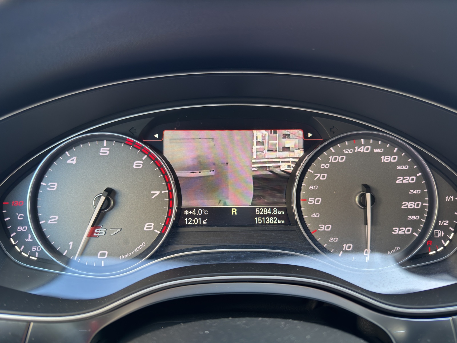 AUDI S7 Sportback 4.0 TFSI V8 quattro-image-16