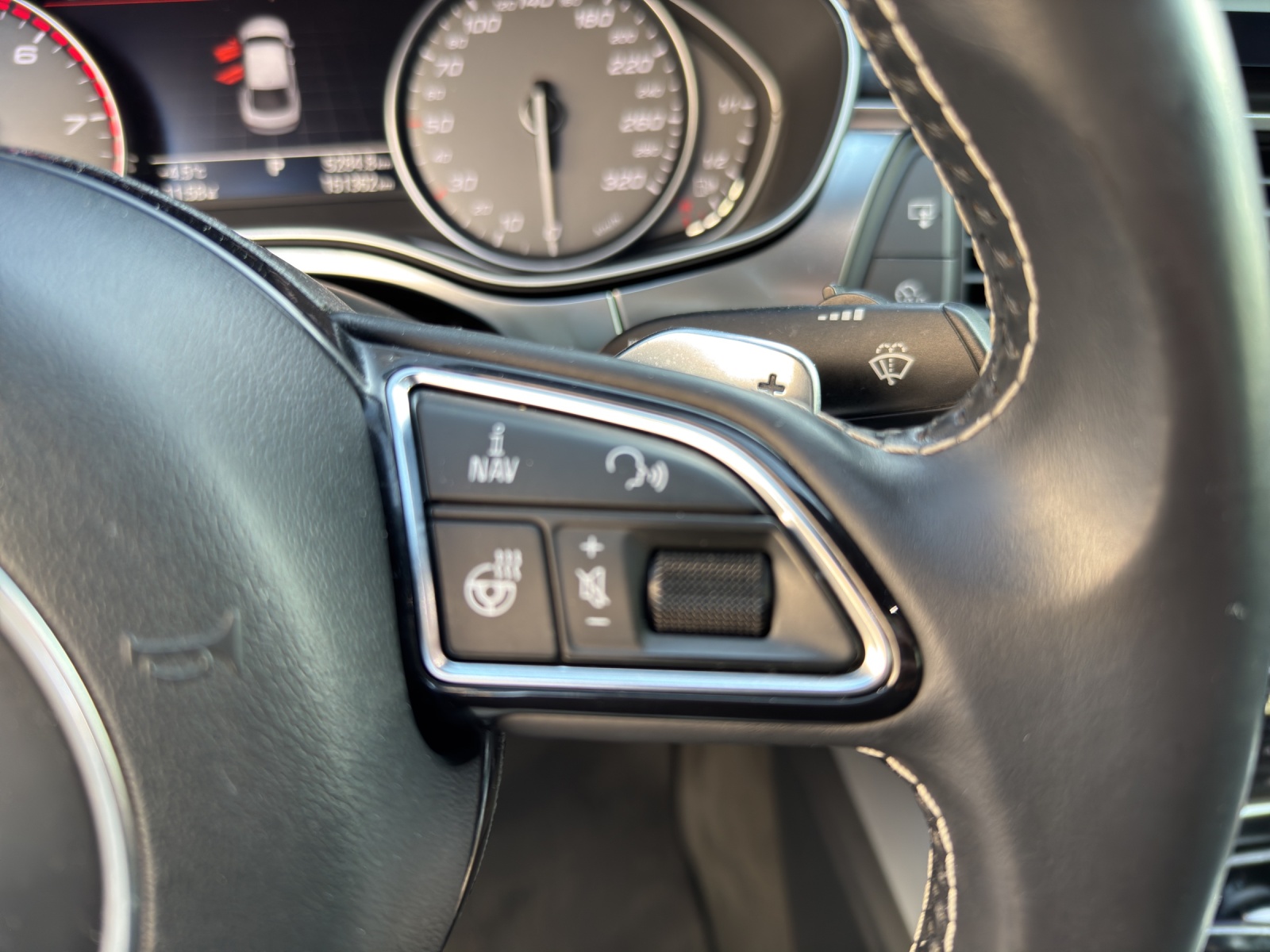 AUDI S7 Sportback 4.0 TFSI V8 quattro-image-14