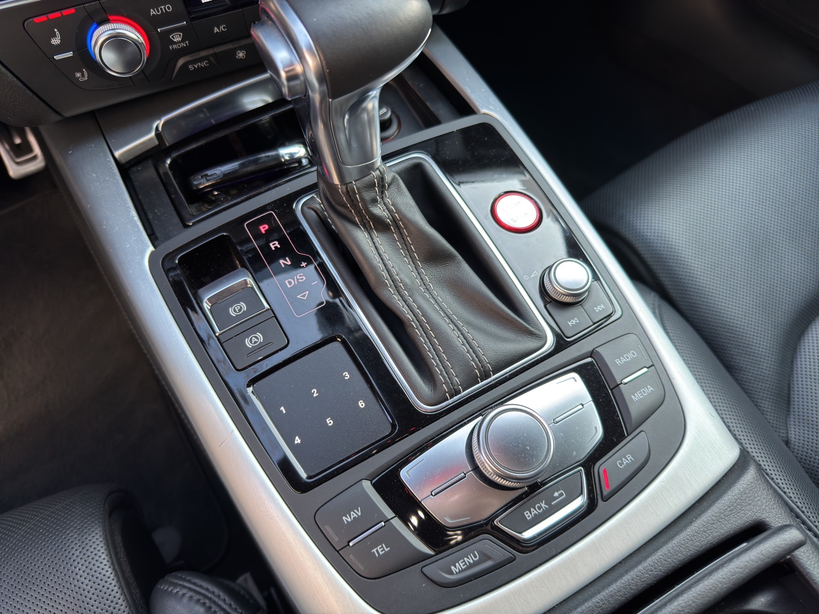 AUDI S7 Sportback 4.0 TFSI V8 quattro-image-26