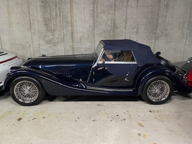 MORGAN Roadster 3.0 Swiss Pack-image-3