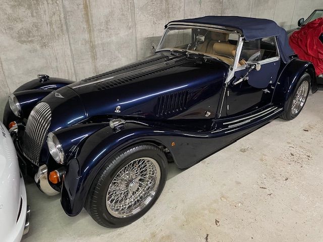 MORGAN Roadster 3.0 Swiss Pack