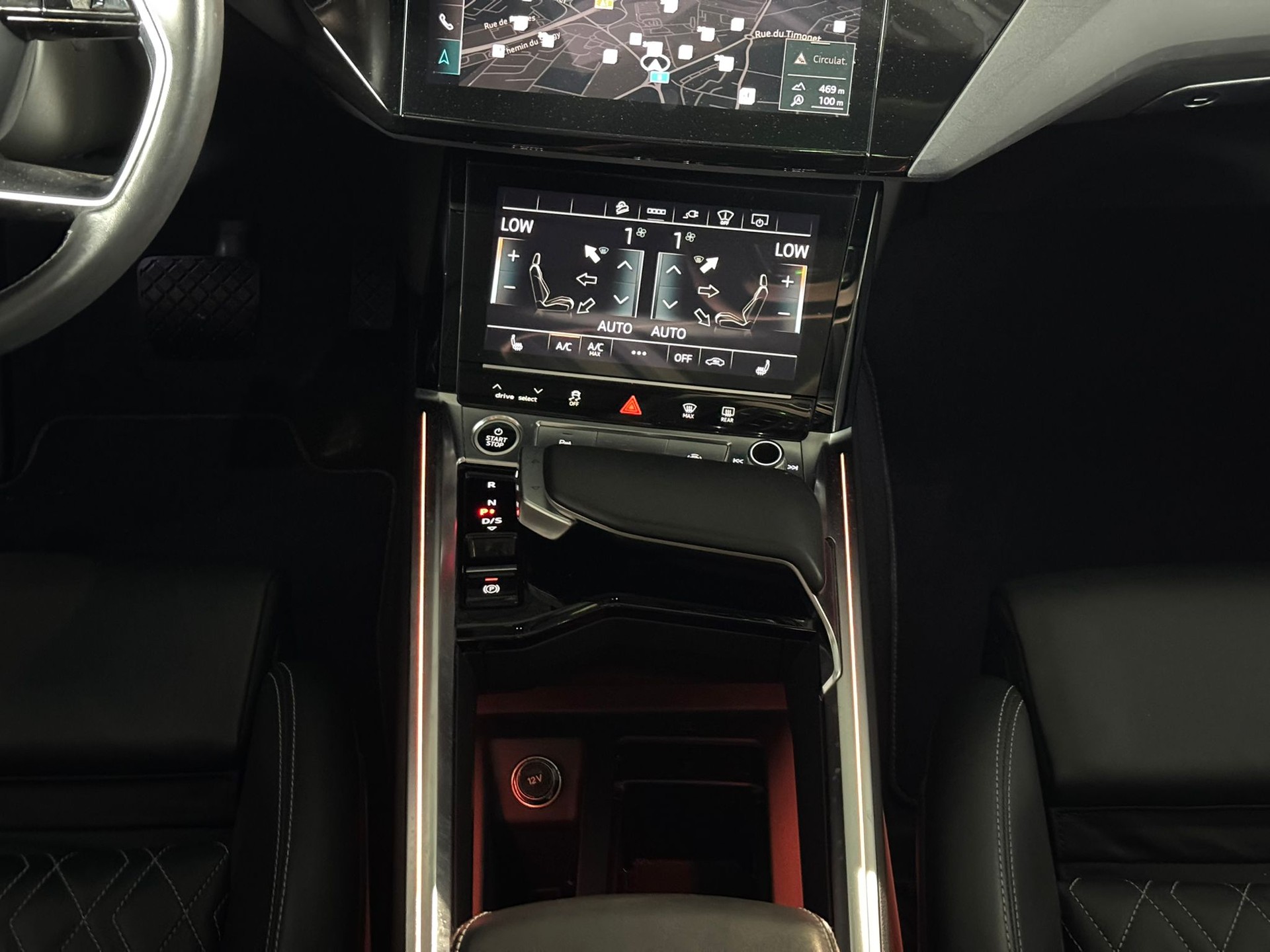 AUDI e-tron 55 S Line Black Edition quattro-image-22